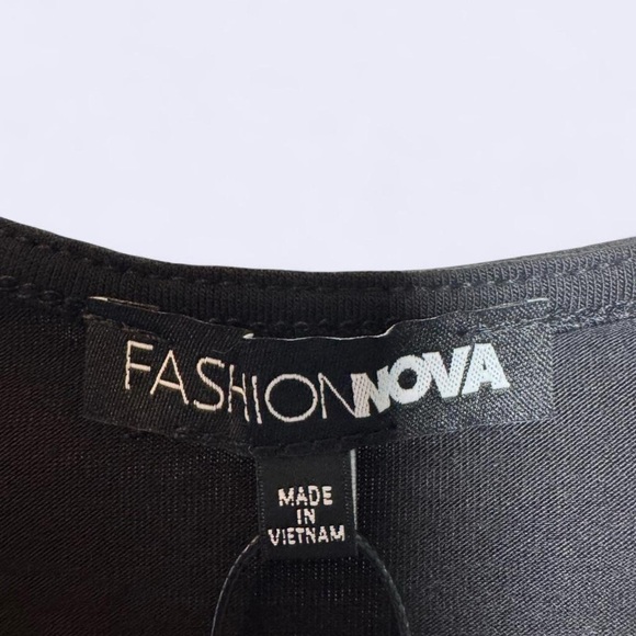 Fashion Nova Bolero Shrug Long Sleeve Top Black Size Small NWT - Picture 2 of 4